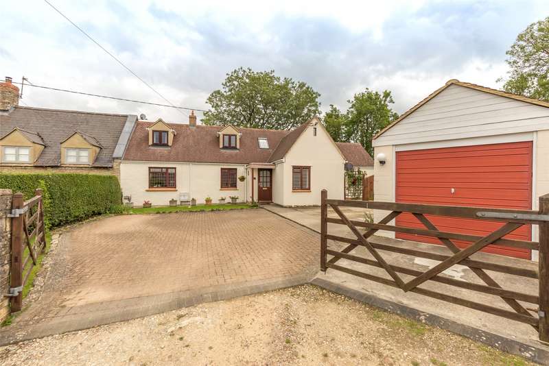 3 Bedroom Detached Bungalow For Sale In New Yatt Road, North Leigh