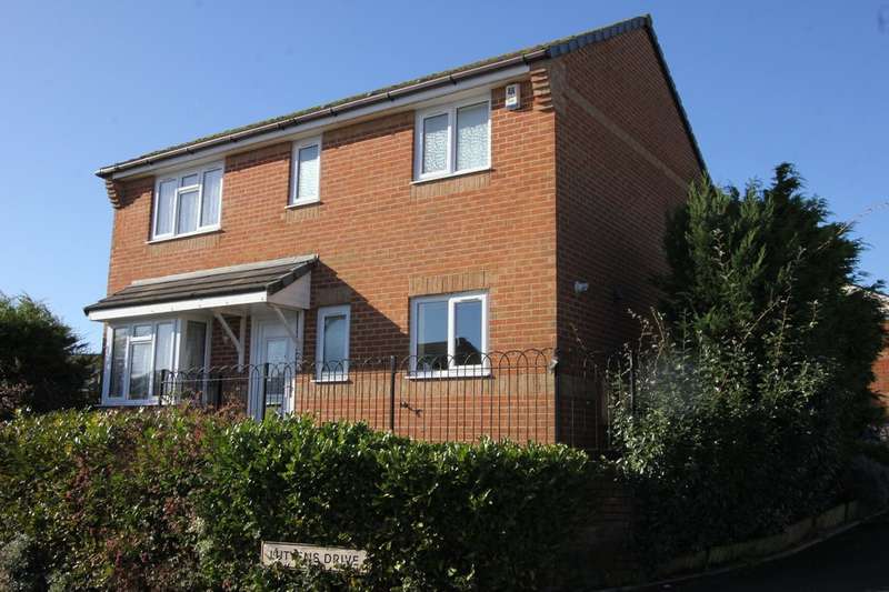 3 Bedroom Detached House For Sale In Lutyens Drive, Paignton, TQ3