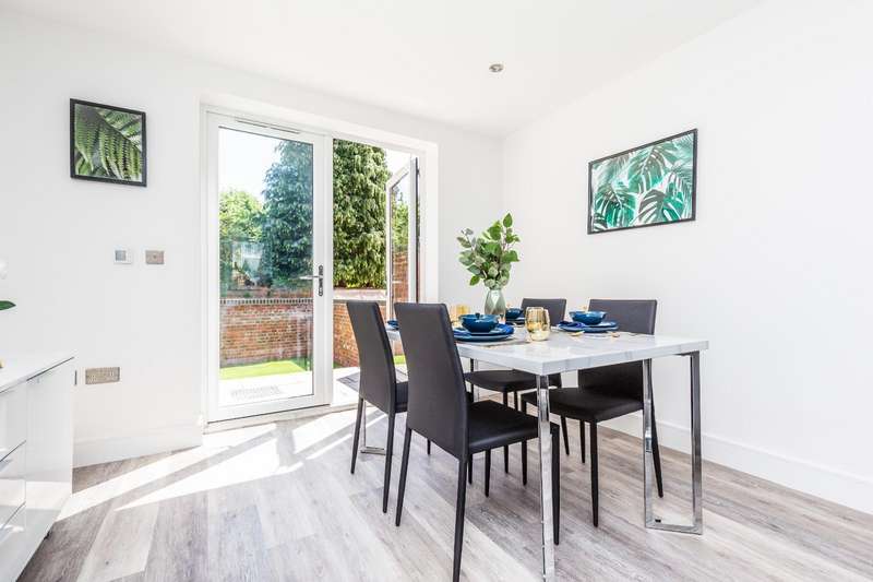 2 Bedroom Detached Property For Sale In Queen Street Place, Louth, LN11