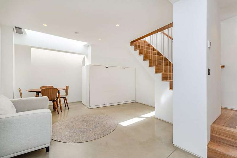 Flat To Rent In Fleet Rd, London, NW3