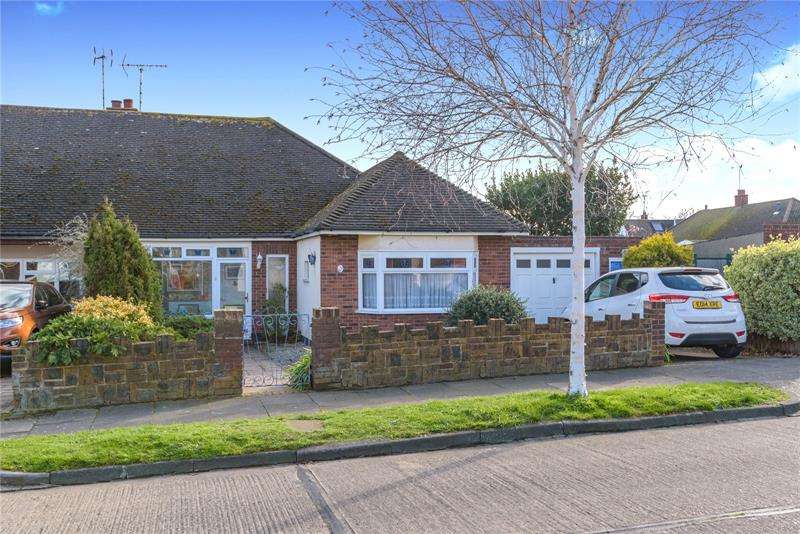 3 Bedroom Bungalow For Sale In Ashurst Avenue, Wick Estate, Southendon