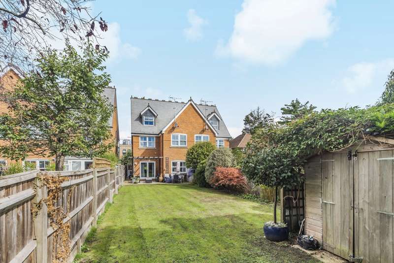 5 Bedroom SemiDetached House For Sale In Hampton Road, Teddington, TW11