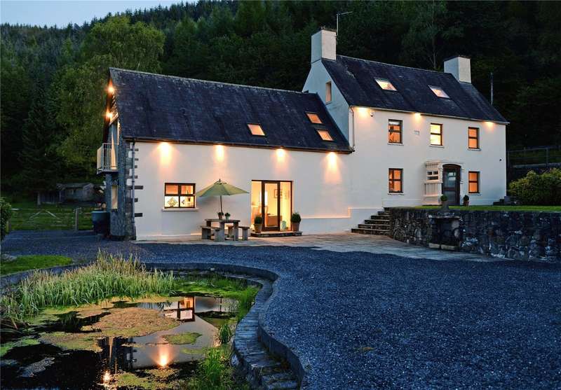 5 Bedroom Detached Property For Sale In Llanarthney, Carmarthen, SA32