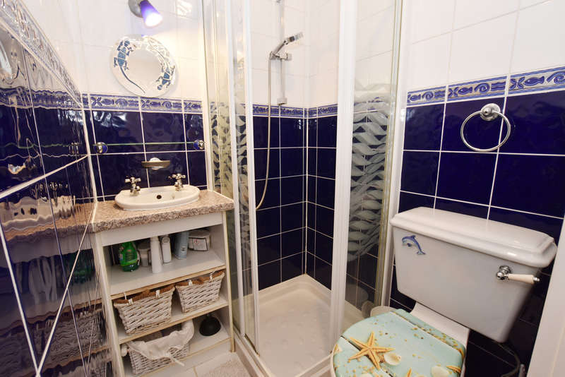 4 Bedroom Semi Detached House For Sale In Spring Gardens, Watford, WD25