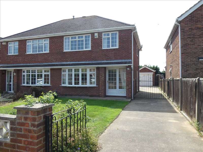 3 Bedroom SemiDetached House For Sale In Oakwood Drive, Grimsby, DN37