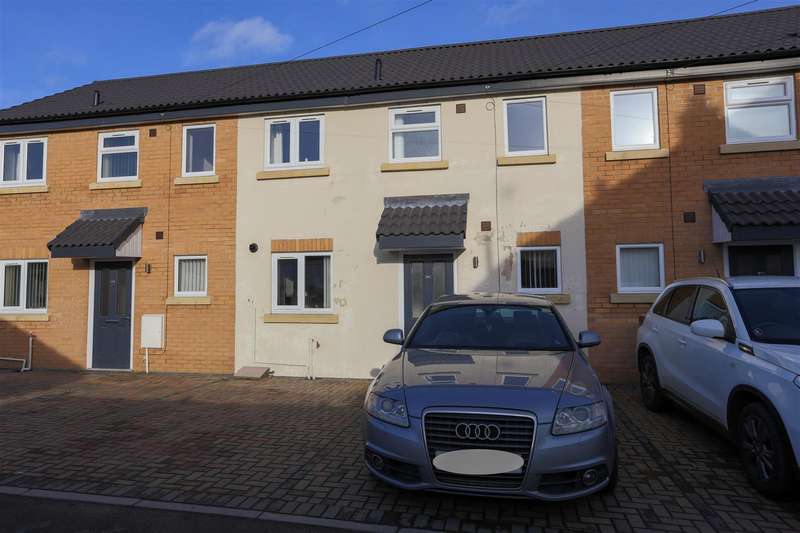 3 Bedroom Town House To Rent In Brookes Avenue, Croft, Leicester, LE9