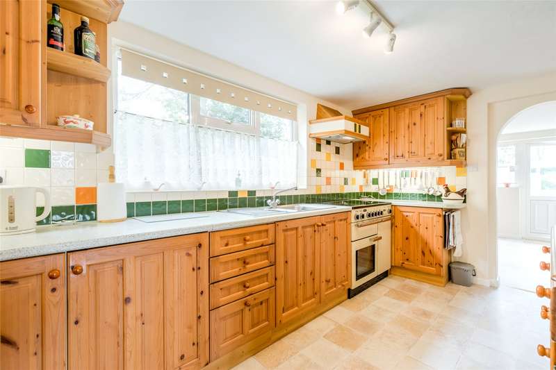3 Bedroom Detached Bungalow For Sale In New Yatt Road, North Leigh