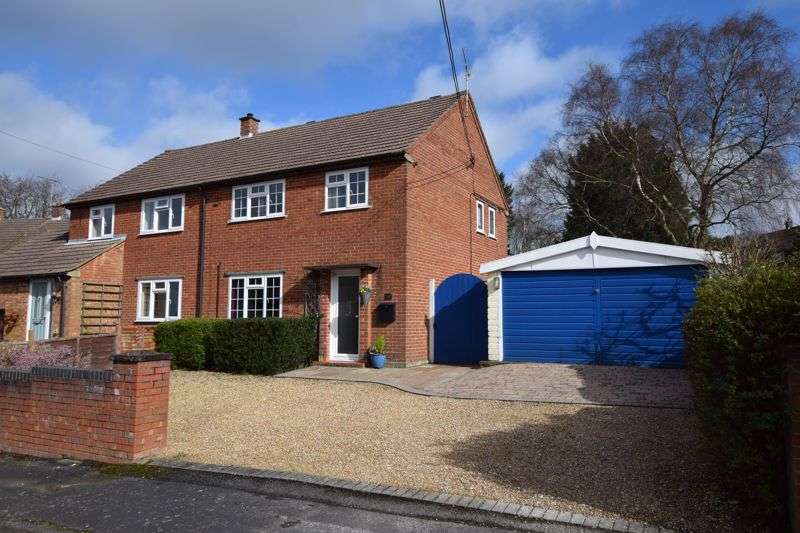 4 Bedroom Property For Sale In Windmill Fields, Four Marks, Alton