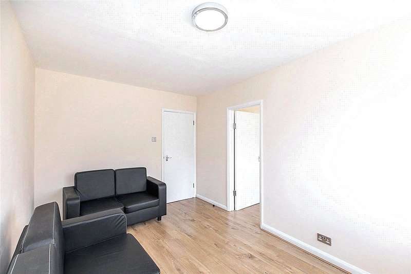 3 Bedroom Flat To Rent In Rugby Avenue, Wembley, HA0