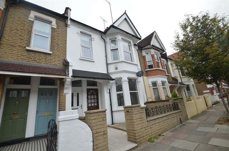 2 Bedroom Ground Flat For Sale In Eynham Road, London, W12