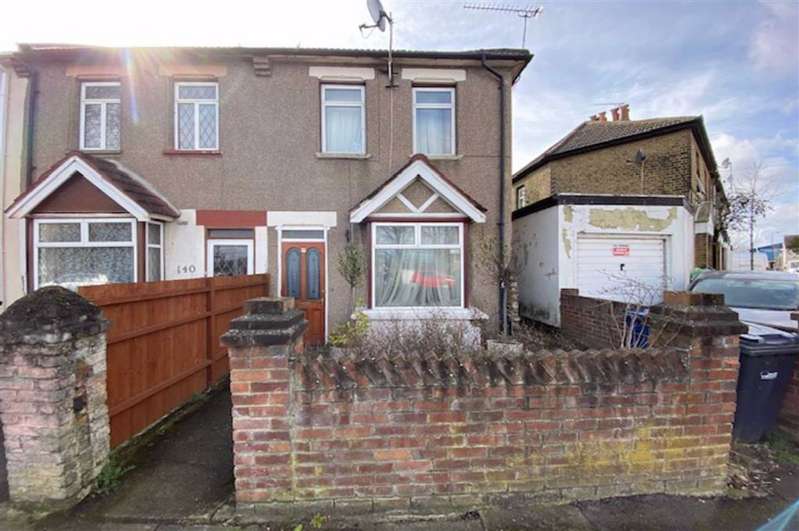 Houses for sale in Southall Green, UB2, Greater London