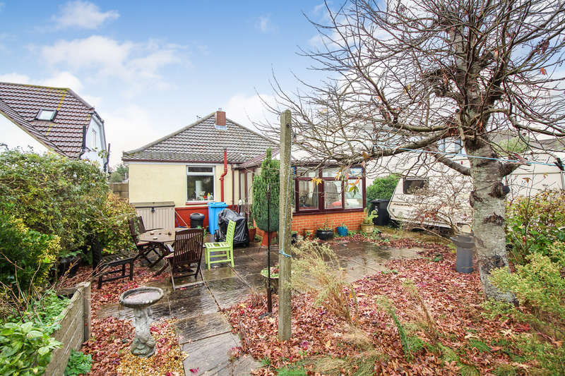 3 Bedroom Detached Bungalow For Sale In Lulworth Avenue, Poole, BH15
