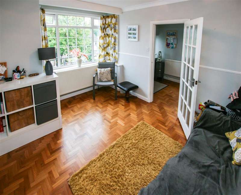 3 Bedroom Semi Detached House For Sale In Northwood Avenue, , Purley
