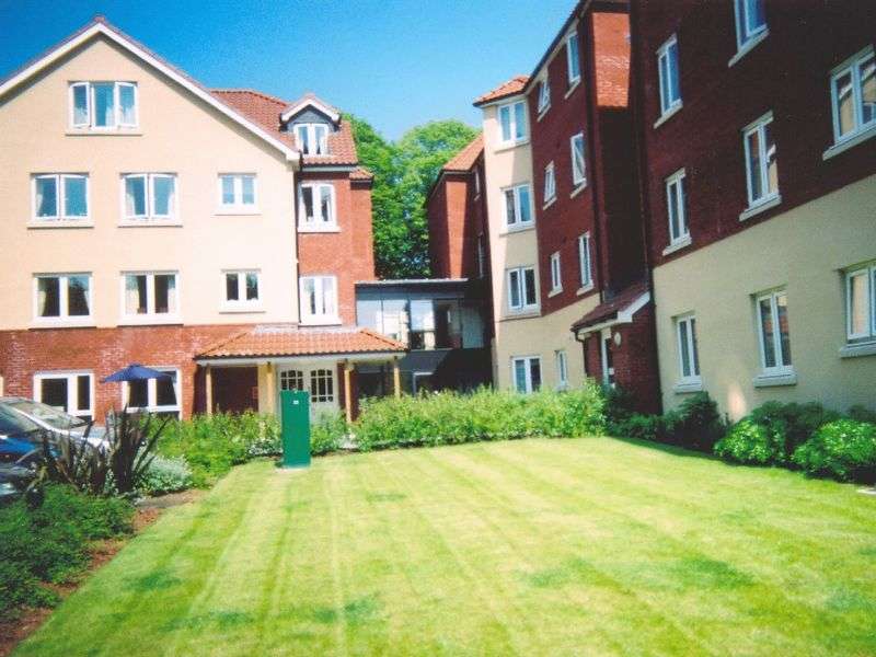 1 Bedroom Property For Sale In Albany Court, Paignton, TQ3