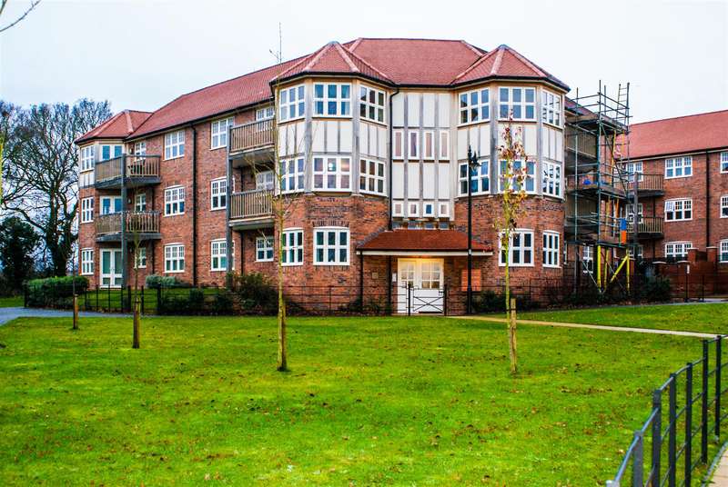 2 Bedroom Flat To Rent In Bayston Road, Kings Heath, Birmingham, West Midlands, B14