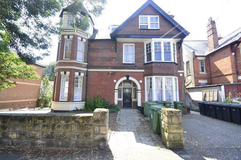2 Bedroom Flat To Rent In Woodland Vale Road, St Leonards On Sea, TN37