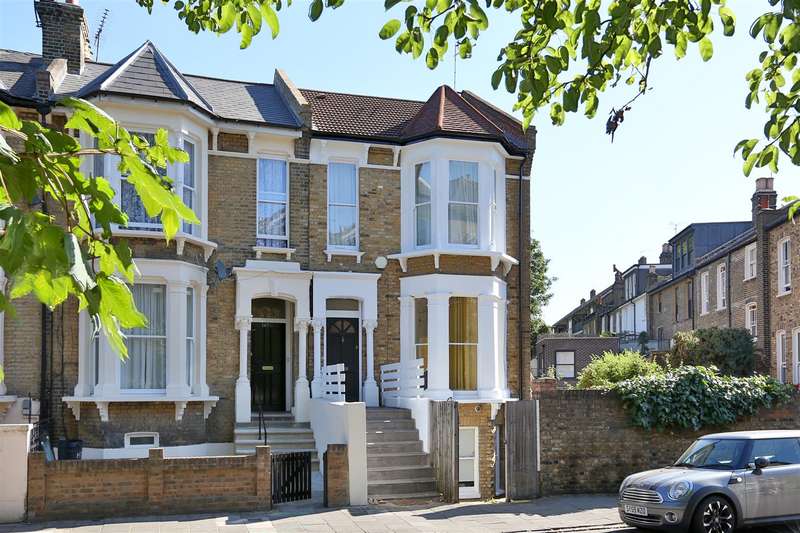 3 Bedroom Flat To Rent In Brooke Road, Stoke Newington, N16