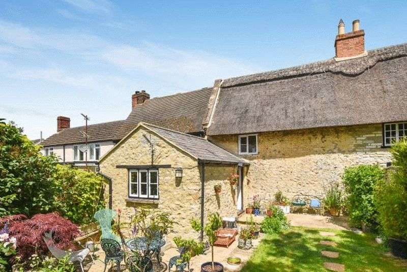 2 Bedroom Property For Sale In , Juniper Hill, Juniper Hill Brackley, NN13