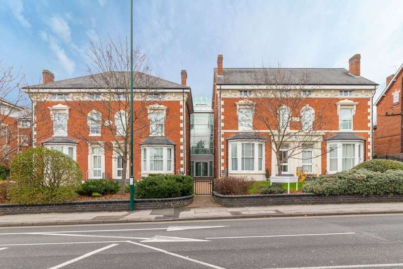 2 Bedroom Flat For Sale In Warwick Road, Solihull, B92