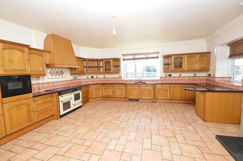 4 Bedroom Detached House For Sale In Fir Tree, County Durham, DL15