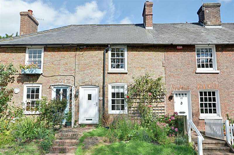 2 Bedroom Terraced House For Sale In Court Lodge Road, Appledore, TN26