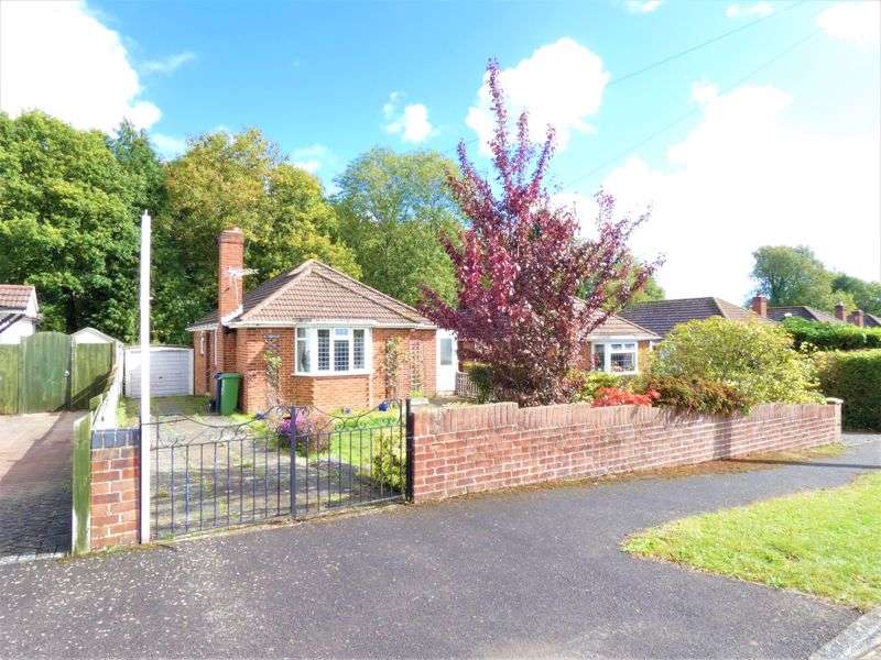 3 Bedroom Home For Sale In Bridge Close, Bursledon, Southampton, SO31