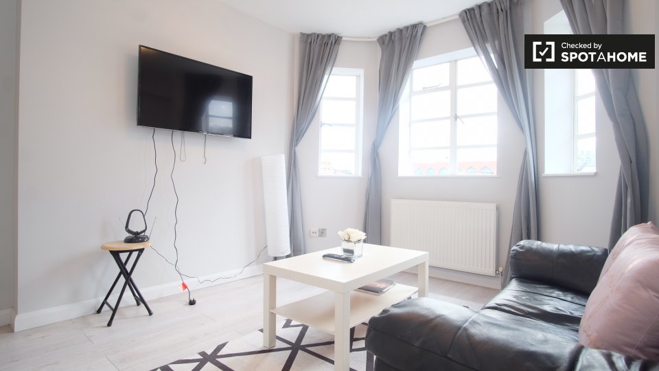 2 Bedroom Flat To Rent In Greatorex St, E1