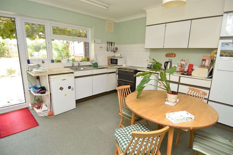 2 Bedroom Detached Bungalow For Sale In Hillside Road, Whitstable, CT5