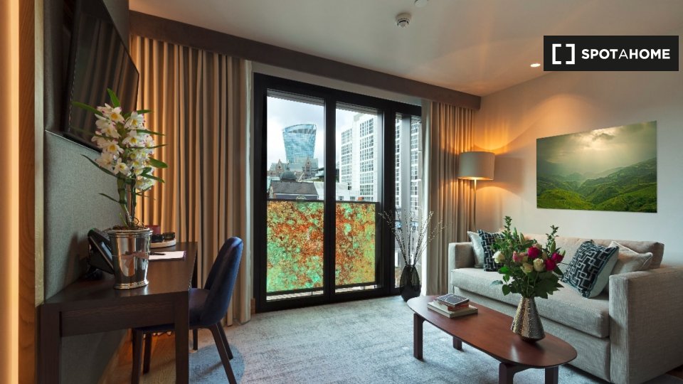 Studio To Rent In Minories, EC3N