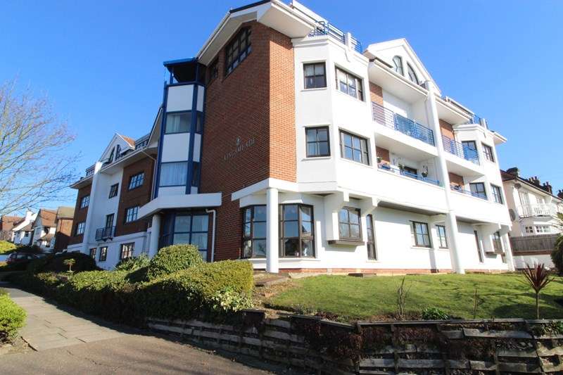 1 Bedroom Apartment For Sale In Kings Road, Westcliffonsea, Essex, SS0