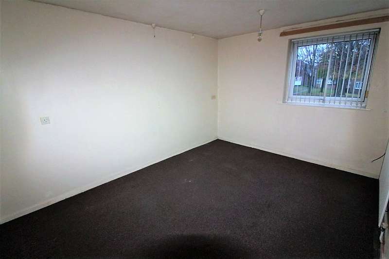 2 Bedroom Flat For Sale In Stroud Avenue, Willenhall, WV12