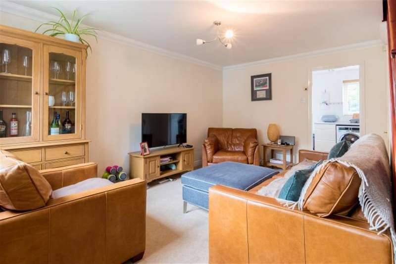 2 Bedroom Semi Detached House For Sale In Valley Road, Pudsey, LS28