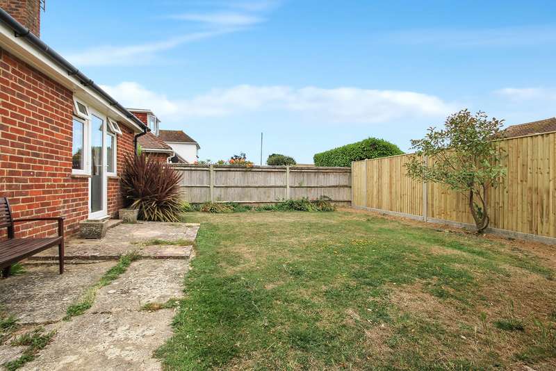 2 Bedroom Detached Bungalow For Sale In Vermont Drive, East Preston