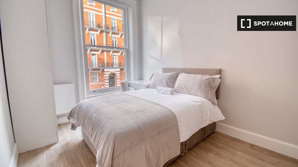 Studio To Rent In A Old Brompton Rd, SW5