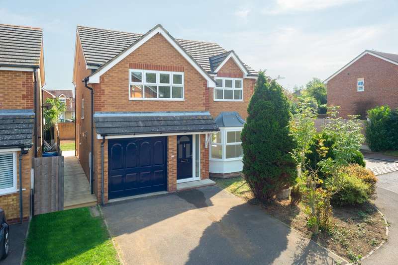 4 Bedroom Detached House For Sale In Bell Chapel Close, Park Farm