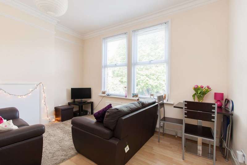 2 Bedroom Flat To Rent In Fordhook Avenue, Ealing, W5