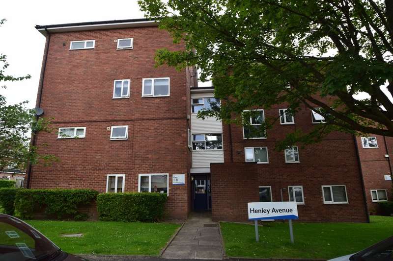 2 Bedroom Flat For Sale In Henley Avenue, Cheadle Hulme, SK8