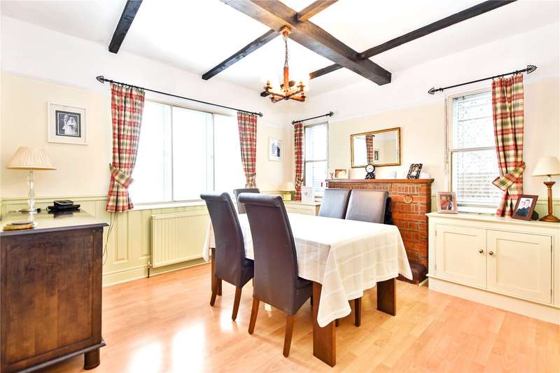 3 Bedroom SemiDetached House For Sale In Woodside Lane, Bexley, Kent, DA5