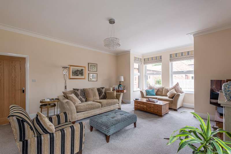 5 Bedroom Detached Property For Sale In St Johns Road, Driffield, YO25