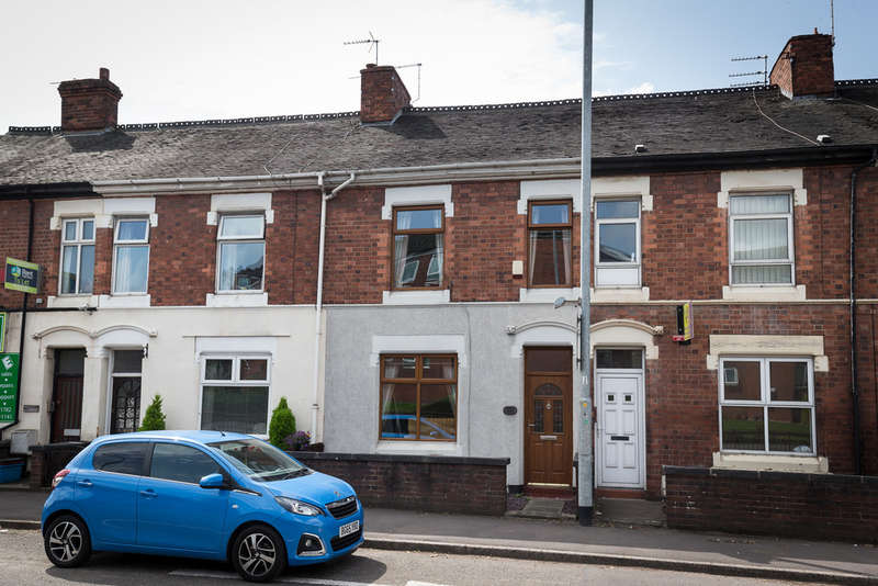 3 Bedroom House To Rent In Room 3, 100 London Road, ST5