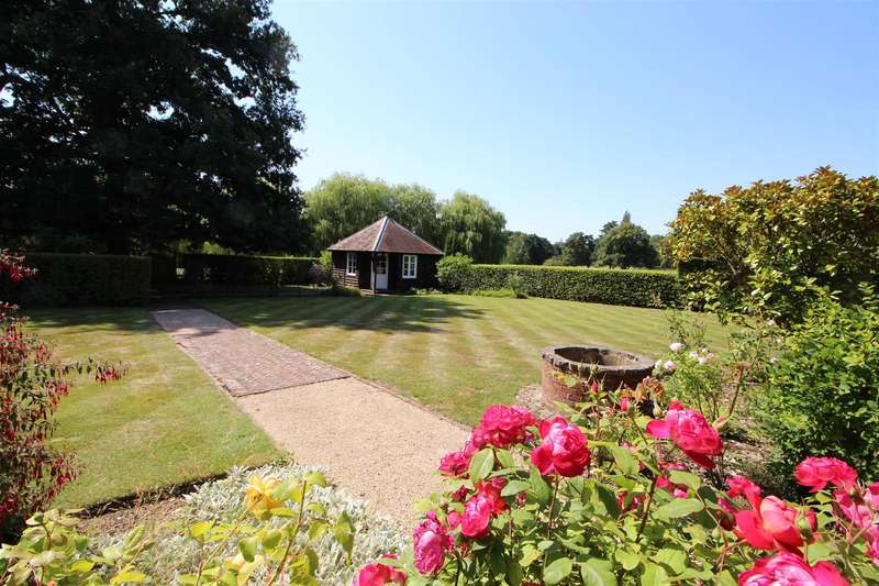 3 Bedroom House For Sale In Calcot Court, Calcot, Reading, RG31