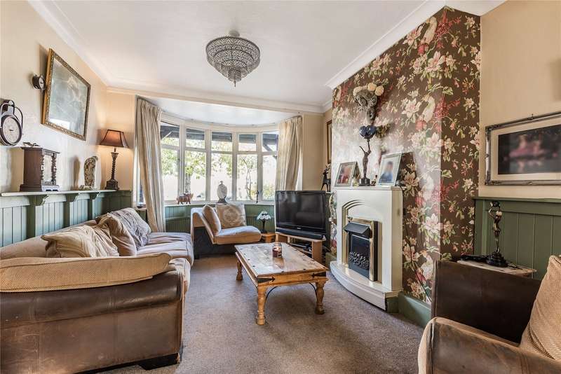 3 Bedroom Semi Detached House For Sale In Hillyfields, Loughton, Essex
