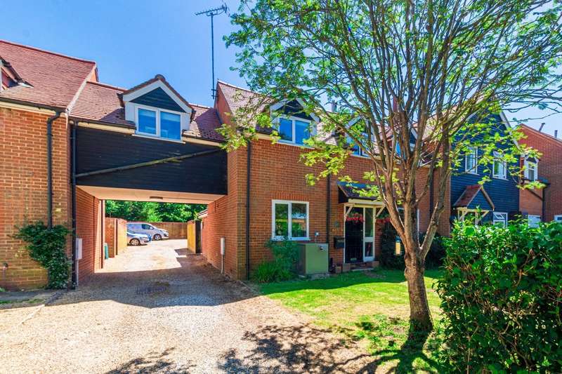 Houses for sale & to rent in CO9 4BH, The Street, Upper Colne Halstead