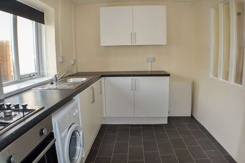 3 Bedroom Semi Detached House For Sale In 32 Southcross Road