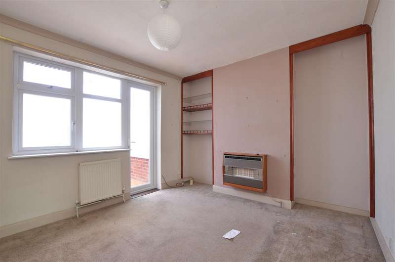 2 Bedroom Semi Detached Bungalow For Sale In Oak Avenue, Norwich, NR7