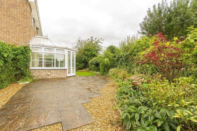 4 Bedroom Detached For Sale In Foxwood Close, Chesterfield, S41