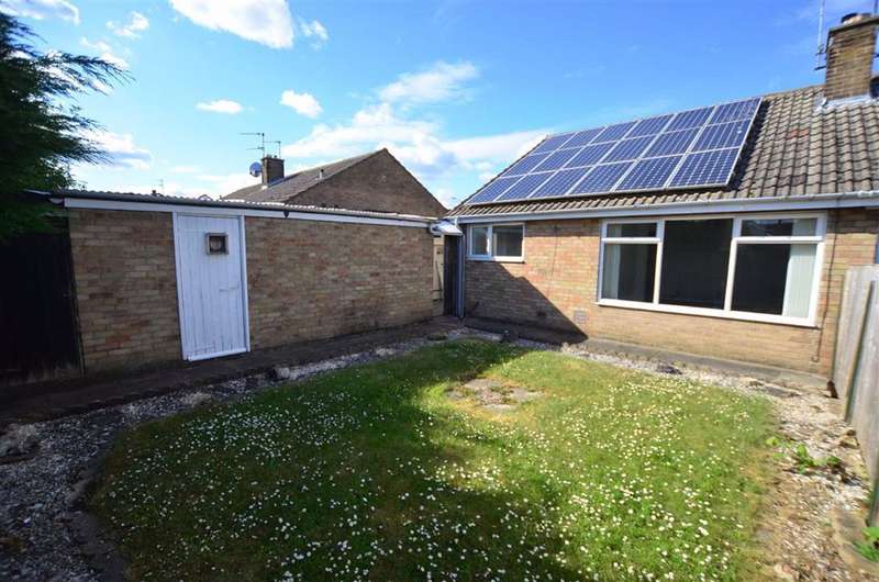 2 Bedroom Semi Detached Bungalow For Sale In Woodfield Road, Goole, DN14