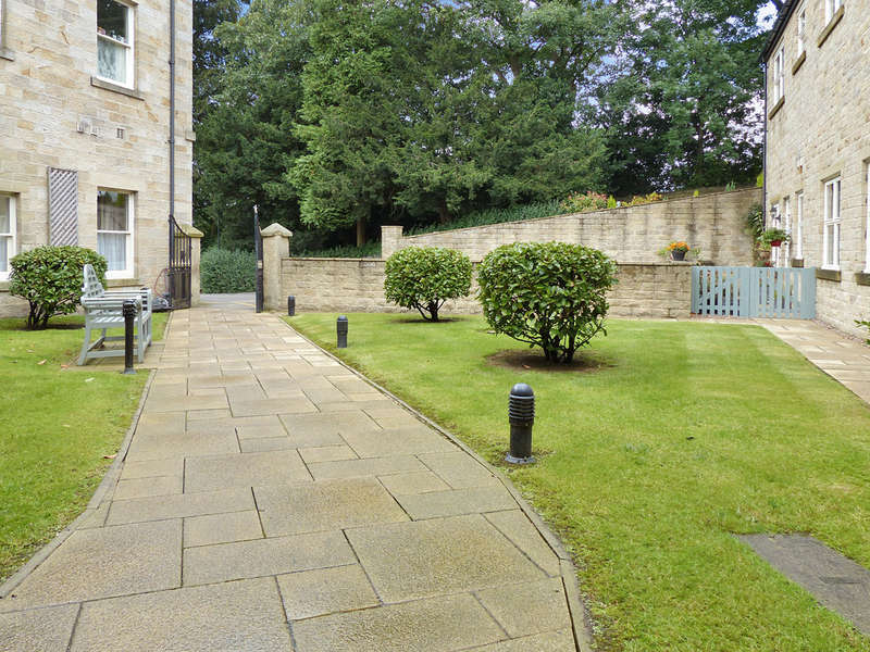 2 Bedroom Terraced Bungalow For Sale In Carleton Road, Skipton, BD23