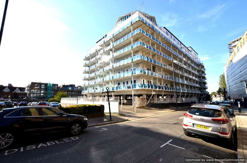 1 Bedroom Flat To Rent In Platinum House, Lyon Road, Harrow, HA1