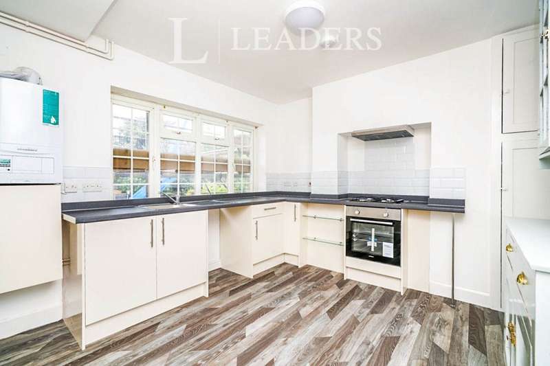 3 Bedroom Apartment To Rent In Addis Square, Portswood Road, SO17